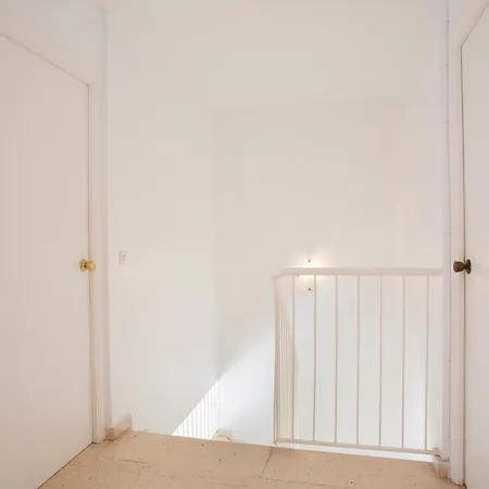 Apartamento Bajo En Primera Linea - Cala Del Moral, Urbanizacion Calaflores