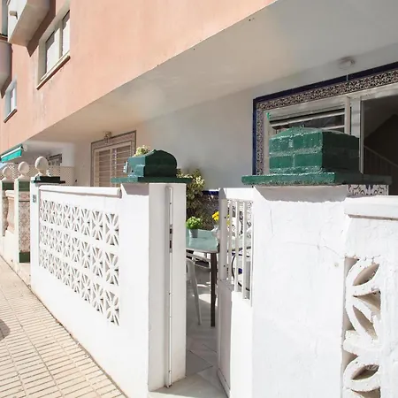 Bajo En Primera Linea - Cala Del Moral, Urbanizacion Calaflores Apartamento